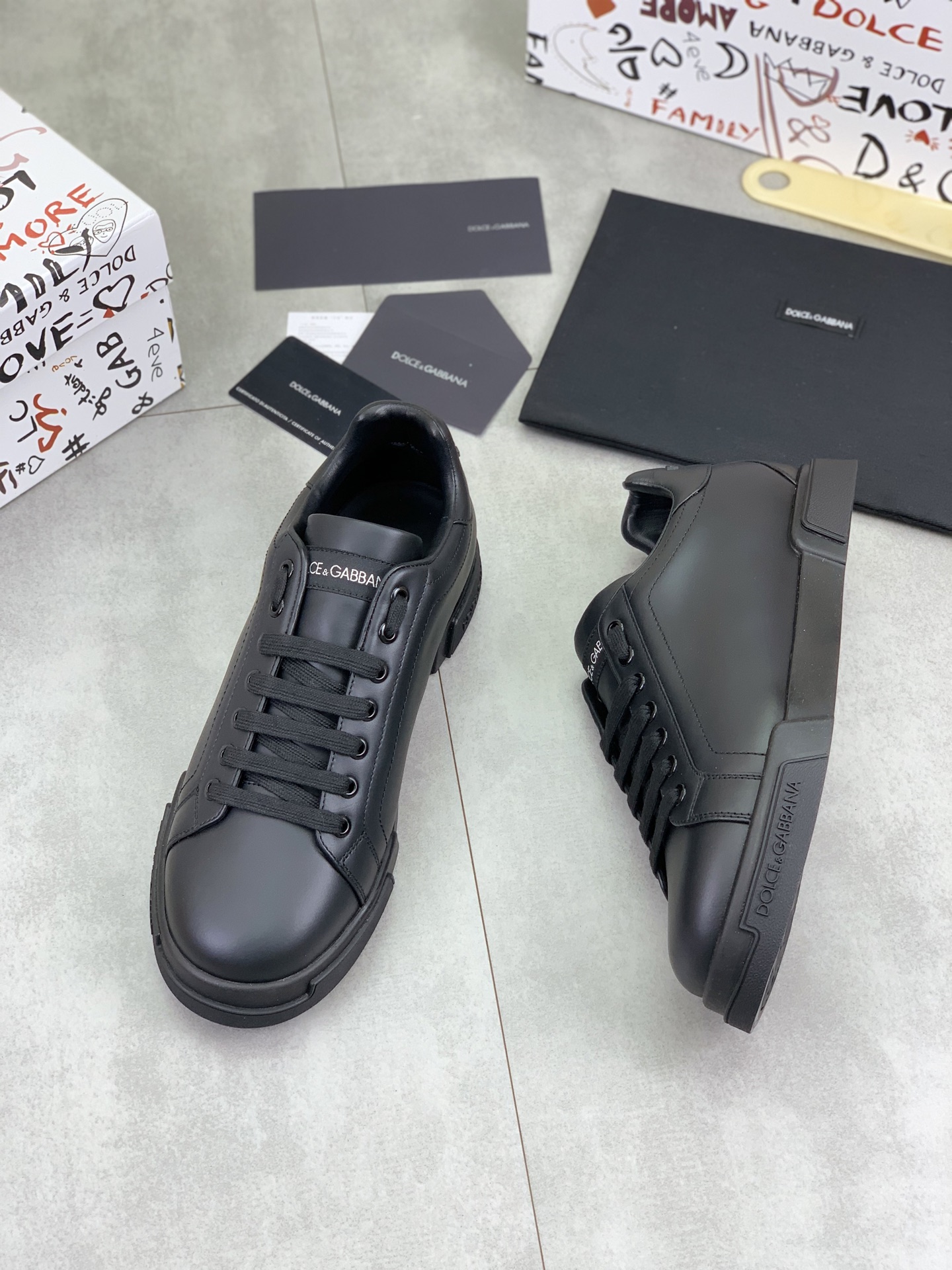 olce & Gabbana shoe